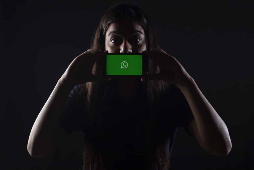 Bisa-Menyadap-Whatsapp-Anak