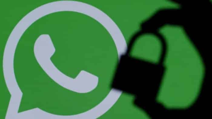 4 Cara Jitu Menghapus Status Orang Lain di Whatsapp ...